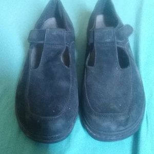 Easy spirit Mary janes